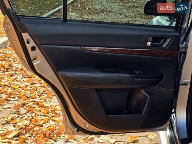 Сірий Субару Легасі, об'ємом двигуна 2.5 л та пробігом 219 тис. км за 7300 $, фото 14 на Automoto.ua