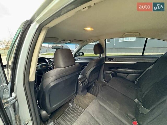 Сірий Субару Легасі, об'ємом двигуна 2.46 л та пробігом 259 тис. км за 5900 $, фото 54 на Automoto.ua