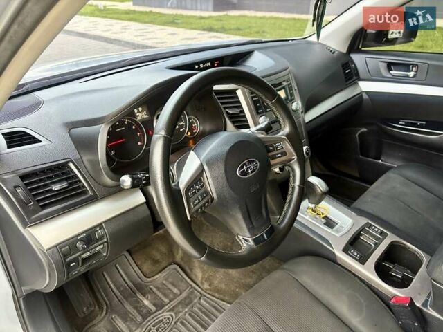 Сірий Субару Легасі, об'ємом двигуна 2.46 л та пробігом 259 тис. км за 5900 $, фото 36 на Automoto.ua