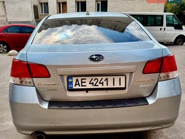 Сірий Субару Легасі, об'ємом двигуна 2.46 л та пробігом 218 тис. км за 7500 $, фото 10 на Automoto.ua
