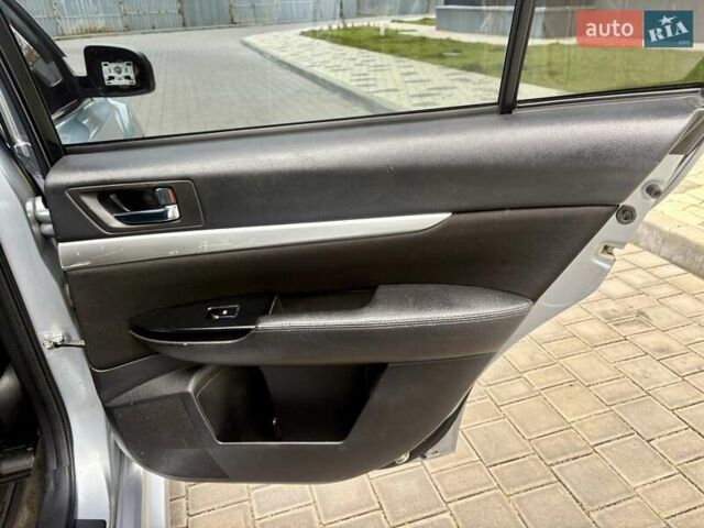 Сірий Субару Легасі, об'ємом двигуна 2.46 л та пробігом 259 тис. км за 5900 $, фото 46 на Automoto.ua