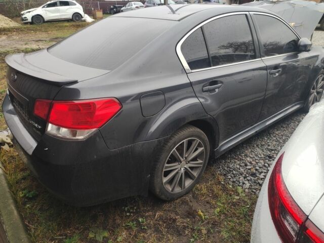 Сірий Субару Легасі, об'ємом двигуна 2.5 л та пробігом 190 тис. км за 3650 $, фото 2 на Automoto.ua