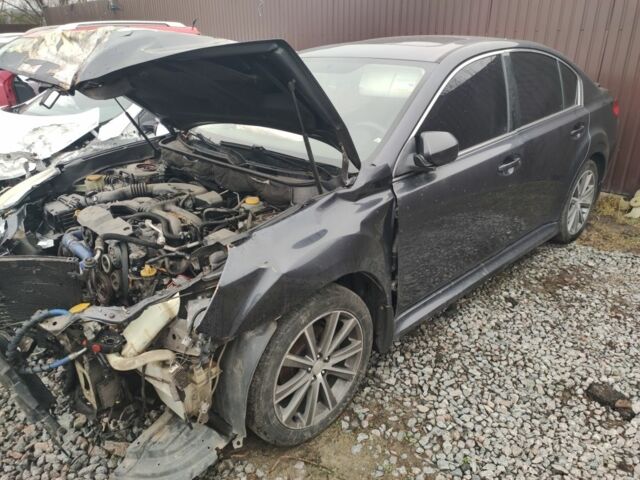 Сірий Субару Легасі, об'ємом двигуна 2.5 л та пробігом 190 тис. км за 3650 $, фото 4 на Automoto.ua