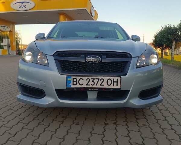 Серый Субару Легаси, объемом двигателя 2.5 л и пробегом 176 тыс. км за 8500 $, фото 1 на Automoto.ua