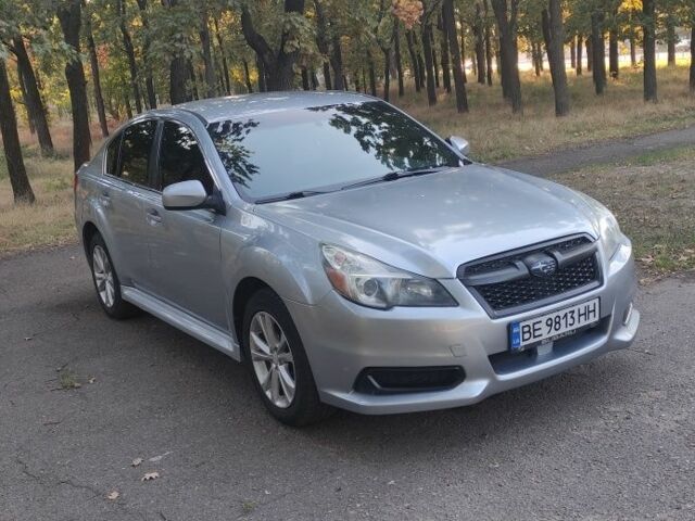 Сірий Субару Легасі, об'ємом двигуна 2.5 л та пробігом 150 тис. км за 10500 $, фото 1 на Automoto.ua