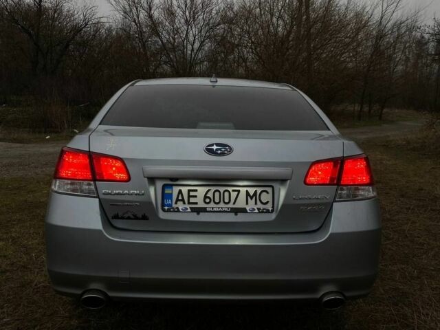 Сірий Субару Легасі, об'ємом двигуна 2.5 л та пробігом 192 тис. км за 8800 $, фото 5 на Automoto.ua