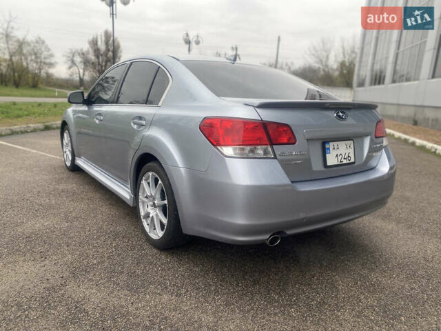 Серый Субару Легаси, объемом двигателя 2.46 л и пробегом 162 тыс. км за 8400 $, фото 18 на Automoto.ua