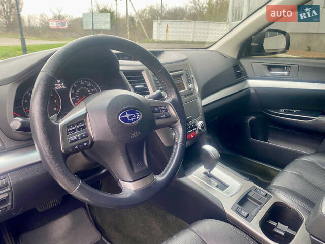 Серый Субару Легаси, объемом двигателя 2.46 л и пробегом 162 тыс. км за 8400 $, фото 31 на Automoto.ua