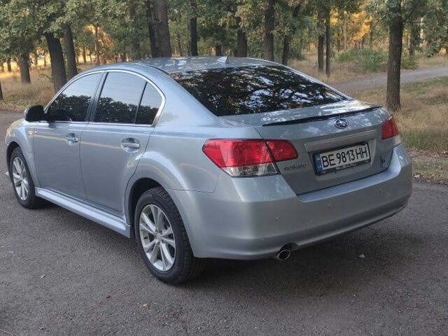 Сірий Субару Легасі, об'ємом двигуна 2.5 л та пробігом 150 тис. км за 10500 $, фото 4 на Automoto.ua