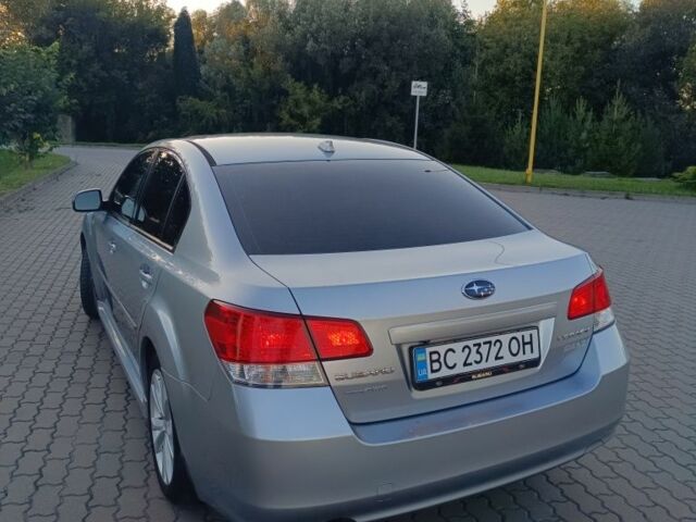 Сірий Субару Легасі, об'ємом двигуна 2.5 л та пробігом 176 тис. км за 8500 $, фото 4 на Automoto.ua
