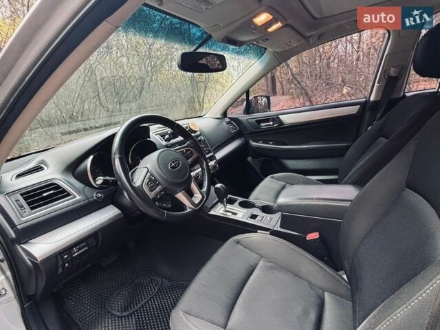 Сірий Субару Легасі, об'ємом двигуна 2.46 л та пробігом 220 тис. км за 10600 $, фото 14 на Automoto.ua