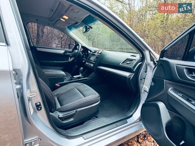 Сірий Субару Легасі, об'ємом двигуна 2.46 л та пробігом 220 тис. км за 10600 $, фото 12 на Automoto.ua