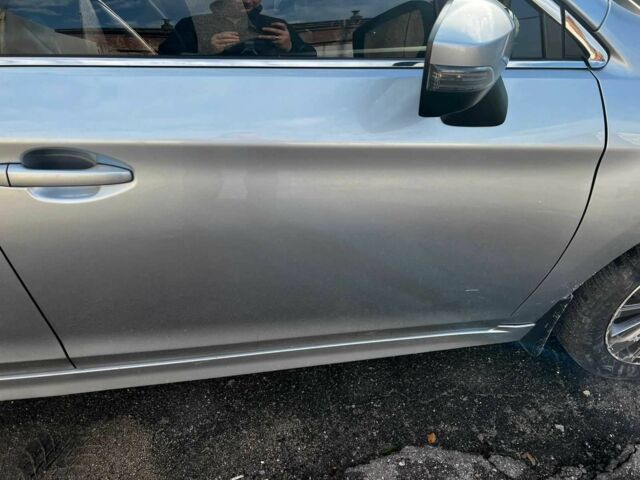 Сірий Субару Легасі, об'ємом двигуна 2.5 л та пробігом 315 тис. км за 10500 $, фото 4 на Automoto.ua