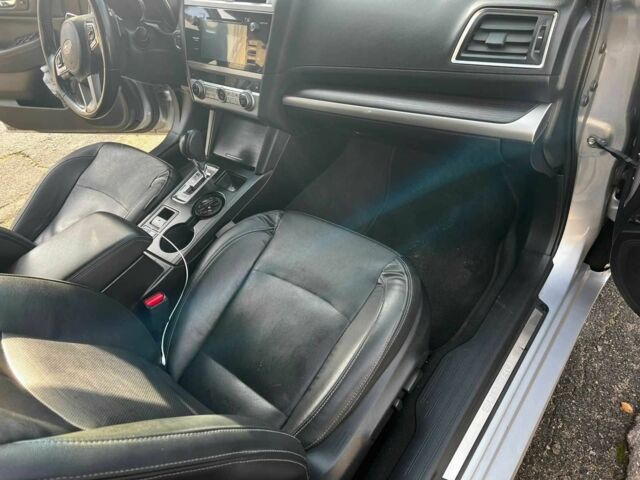 Сірий Субару Легасі, об'ємом двигуна 2.5 л та пробігом 315 тис. км за 10500 $, фото 22 на Automoto.ua