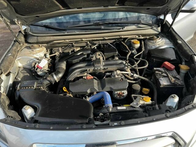 Сірий Субару Легасі, об'ємом двигуна 2.5 л та пробігом 315 тис. км за 10500 $, фото 7 на Automoto.ua