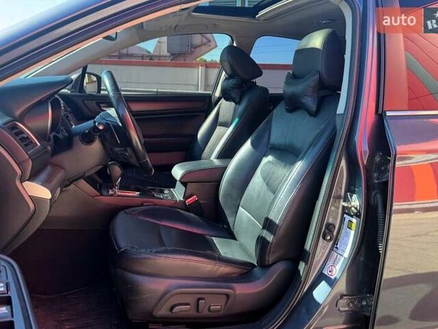 Субару Легаси 2015 в Киеве на Automoto.ua Серый Субару Легаси, объемом двигателя 3.63 л и пробегом 183 тыс. км за 10990 $, фото 8 на Automoto.ua