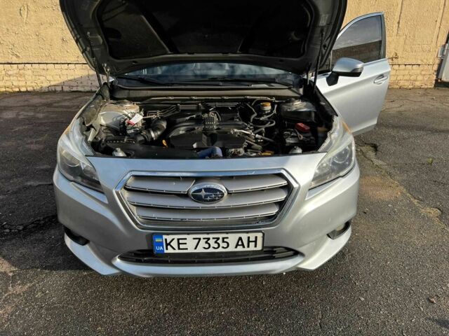 Сірий Субару Легасі, об'ємом двигуна 2.5 л та пробігом 315 тис. км за 10500 $, фото 2 на Automoto.ua