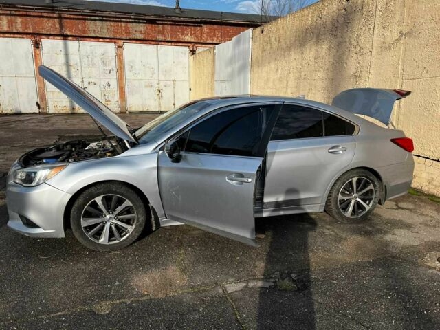 Сірий Субару Легасі, об'ємом двигуна 2.5 л та пробігом 315 тис. км за 10500 $, фото 14 на Automoto.ua