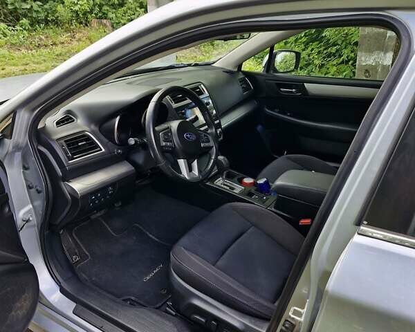 Сірий Субару Легасі, об'ємом двигуна 2.5 л та пробігом 145 тис. км за 11000 $, фото 8 на Automoto.ua