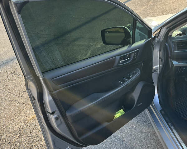 Сірий Субару Легасі, об'ємом двигуна 2.46 л та пробігом 123 тис. км за 12800 $, фото 8 на Automoto.ua