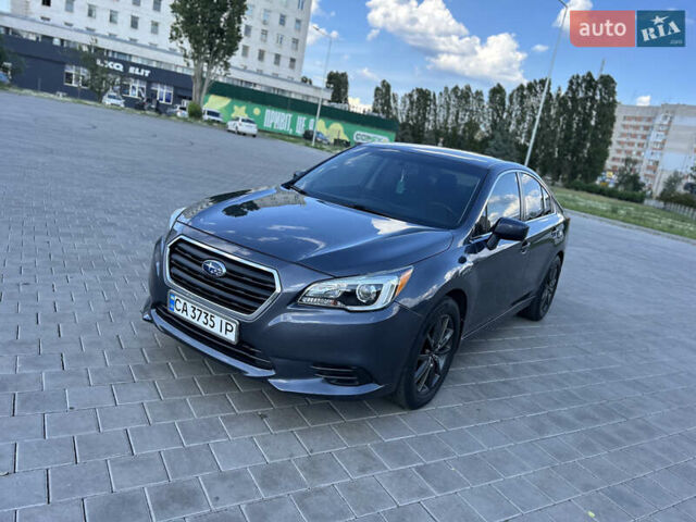 Серый Субару Легаси, объемом двигателя 2.5 л и пробегом 233 тыс. км за 11999 $, фото 1 на Automoto.ua