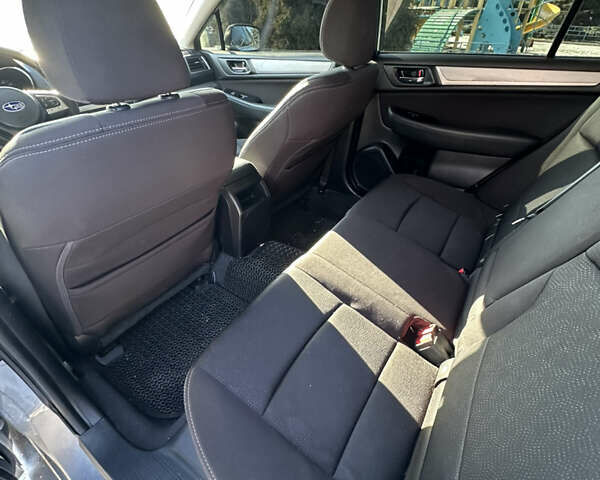 Серый Субару Легаси, объемом двигателя 2.5 л и пробегом 195 тыс. км за 11900 $, фото 12 на Automoto.ua