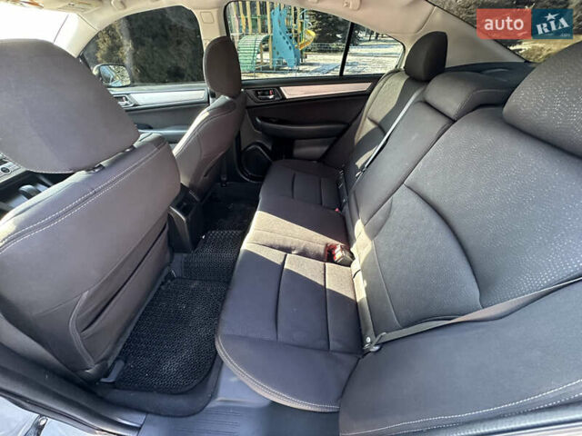 Серый Субару Легаси, объемом двигателя 2.5 л и пробегом 195 тыс. км за 11900 $, фото 13 на Automoto.ua