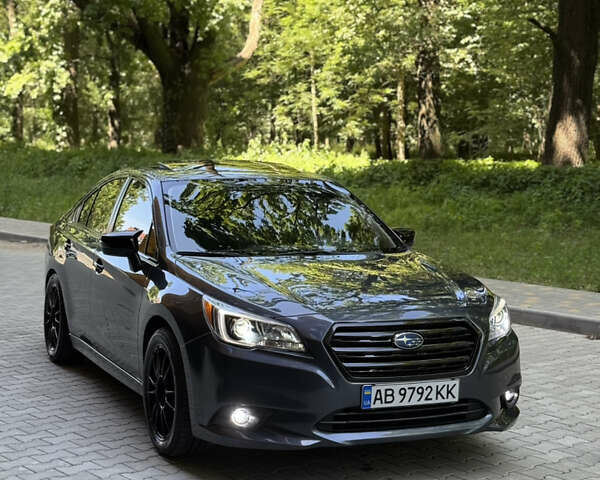 Серый Субару Легаси, объемом двигателя 2.5 л и пробегом 124 тыс. км за 13999 $, фото 2 на Automoto.ua