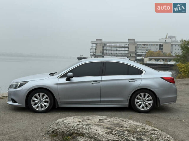 Сірий Субару Легасі, об'ємом двигуна 2.5 л та пробігом 120 тис. км за 9900 $, фото 7 на Automoto.ua