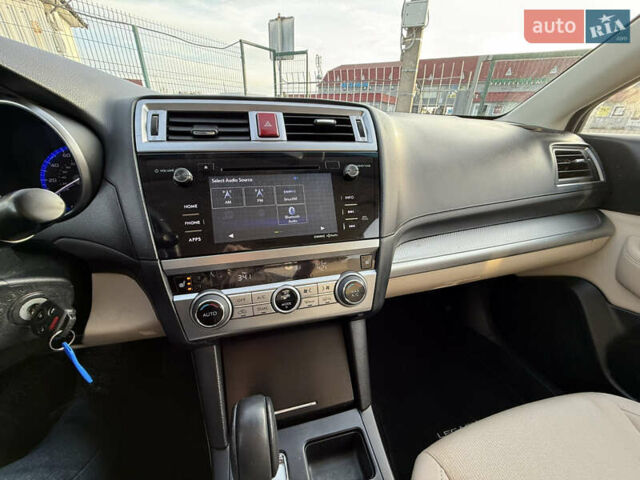 Сірий Субару Легасі, об'ємом двигуна 2.46 л та пробігом 318 тис. км за 11990 $, фото 15 на Automoto.ua