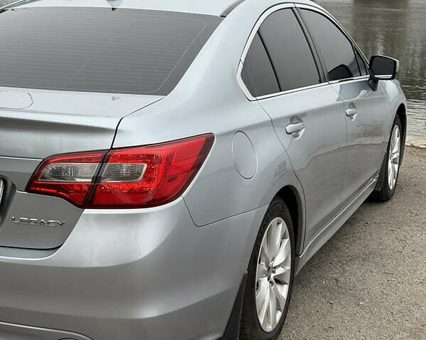 Сірий Субару Легасі, об'ємом двигуна 2.5 л та пробігом 120 тис. км за 9900 $, фото 8 на Automoto.ua