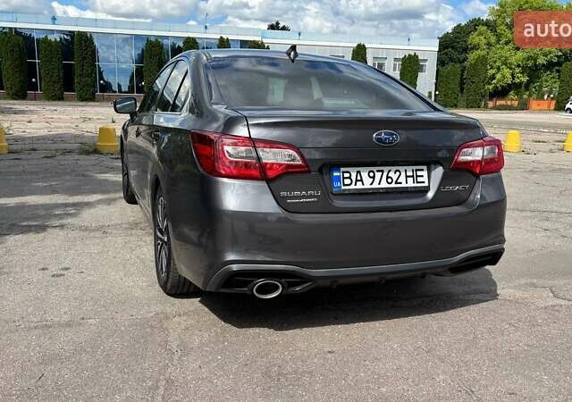 Серый Субару Легаси, объемом двигателя 2.46 л и пробегом 131 тыс. км за 13400 $, фото 3 на Automoto.ua