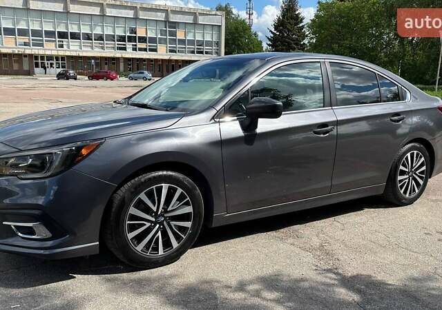 Серый Субару Легаси, объемом двигателя 2.46 л и пробегом 131 тыс. км за 13400 $, фото 2 на Automoto.ua