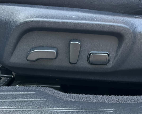 Серый Субару Легаси, объемом двигателя 2.5 л и пробегом 139 тыс. км за 11600 $, фото 18 на Automoto.ua