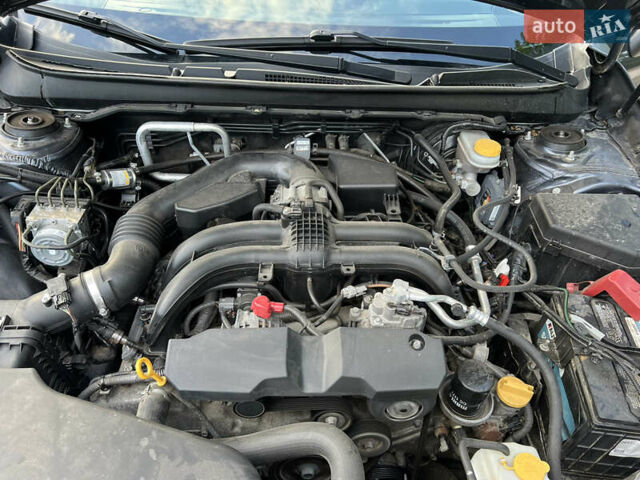 Серый Субару Легаси, объемом двигателя 2.5 л и пробегом 139 тыс. км за 11600 $, фото 16 на Automoto.ua