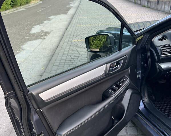 Серый Субару Легаси, объемом двигателя 2.5 л и пробегом 139 тыс. км за 11600 $, фото 6 на Automoto.ua