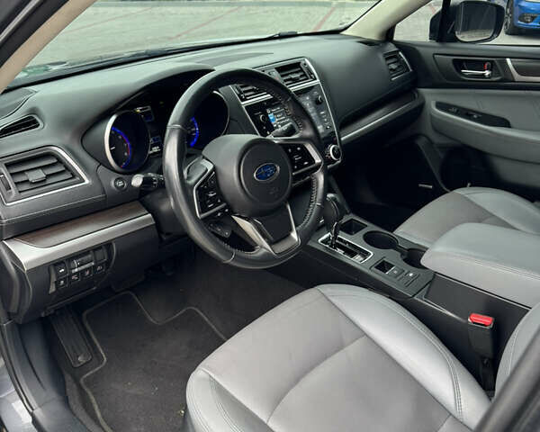 Сірий Субару Легасі, об'ємом двигуна 2.5 л та пробігом 200 тис. км за 9500 $, фото 5 на Automoto.ua