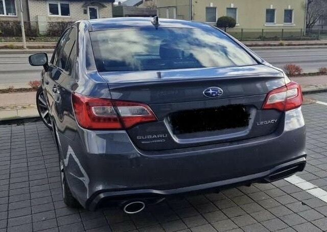 Серый Субару Легаси, объемом двигателя 0 л и пробегом 118 тыс. км за 10600 $, фото 10 на Automoto.ua