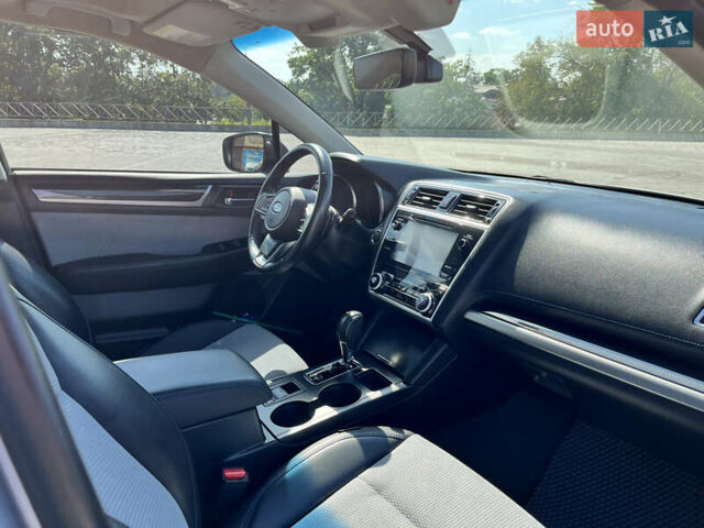 Серый Субару Легаси, объемом двигателя 2.5 л и пробегом 71 тыс. км за 15000 $, фото 7 на Automoto.ua