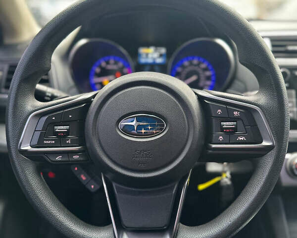 Субару Легасі 2019 у Буче на Automoto.ua Сірий Субару Легасі, об'ємом двигуна 2.5 л та пробігом 65 тис. км за 13999 $, фото 23 на Automoto.ua