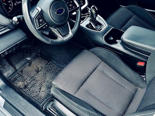 Серый Субару Легаси, объемом двигателя 2.5 л и пробегом 112 тыс. км за 18000 $, фото 5 на Automoto.ua