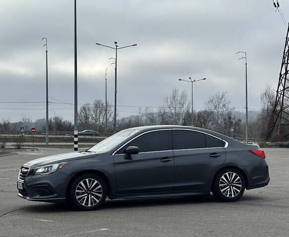 Серый Субару Легаси, объемом двигателя 2.5 л и пробегом 84 тыс. км за 11450 $, фото 7 на Automoto.ua