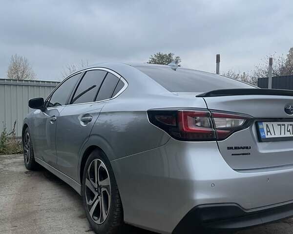 Серый Субару Легаси, объемом двигателя 2.5 л и пробегом 137 тыс. км за 19500 $, фото 3 на Automoto.ua