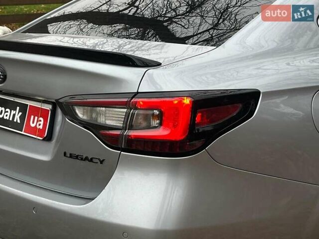Сірий Субару Легасі, об'ємом двигуна 2.5 л та пробігом 137 тис. км за 18990 $, фото 10 на Automoto.ua