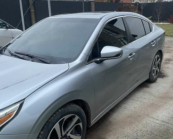 Серый Субару Легаси, объемом двигателя 2.5 л и пробегом 137 тыс. км за 19500 $, фото 2 на Automoto.ua