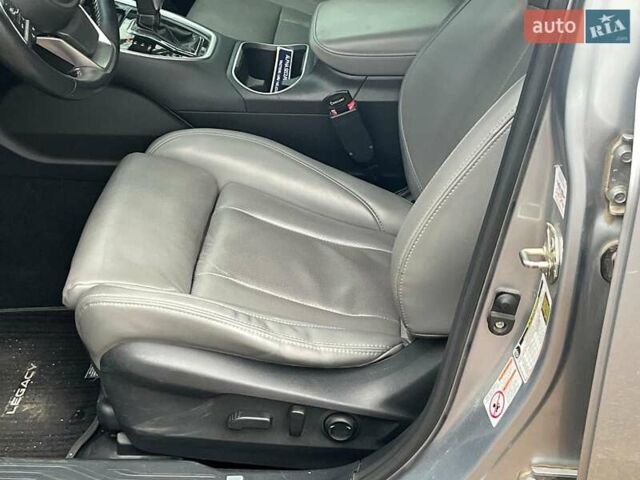 Сірий Субару Легасі, об'ємом двигуна 2.5 л та пробігом 137 тис. км за 18990 $, фото 27 на Automoto.ua