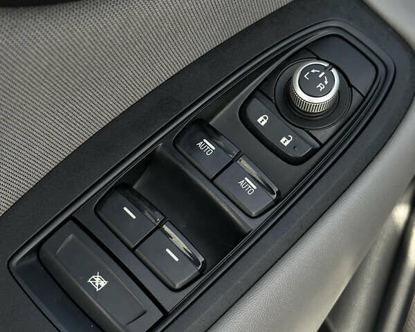 Серый Субару Легаси, объемом двигателя 2.5 л и пробегом 109 тыс. км за 14199 $, фото 8 на Automoto.ua