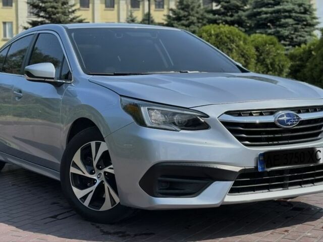 Серый Субару Легаси, объемом двигателя 2.5 л и пробегом 90 тыс. км за 14999 $, фото 2 на Automoto.ua