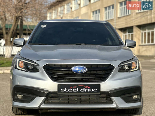 Серый Субару Легаси, объемом двигателя 2.5 л и пробегом 109 тыс. км за 14199 $, фото 1 на Automoto.ua