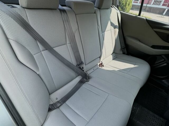 Серый Субару Легаси, объемом двигателя 2.5 л и пробегом 90 тыс. км за 14999 $, фото 12 на Automoto.ua